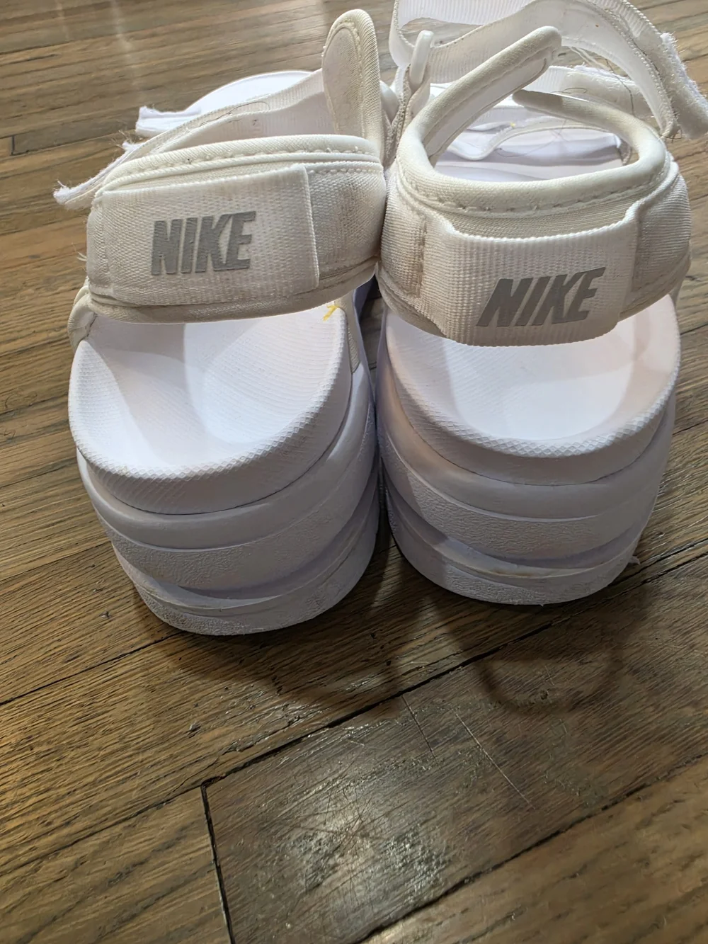 Nike Icon Classic platform sandals Size 9 PLATIMUM WHITE Platform